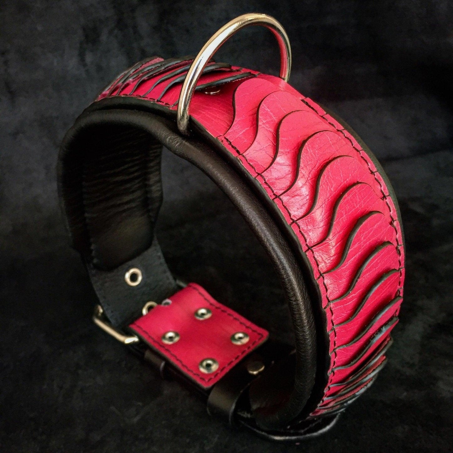 The ''Spine'' collar-0